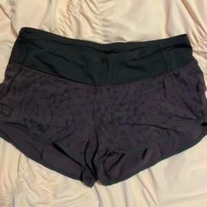 lululemon Speed Up Low Rise Lined Short 2.5”